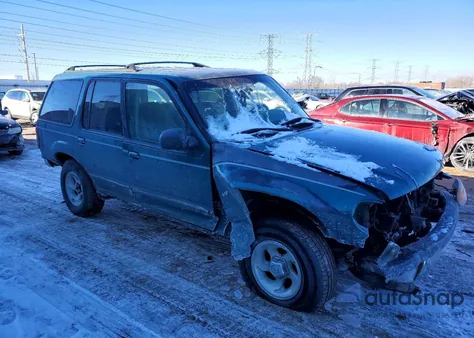 1998 Ford Explorer z USA, uszkodzony, nr VIN 1FMZU35PXWUA15928